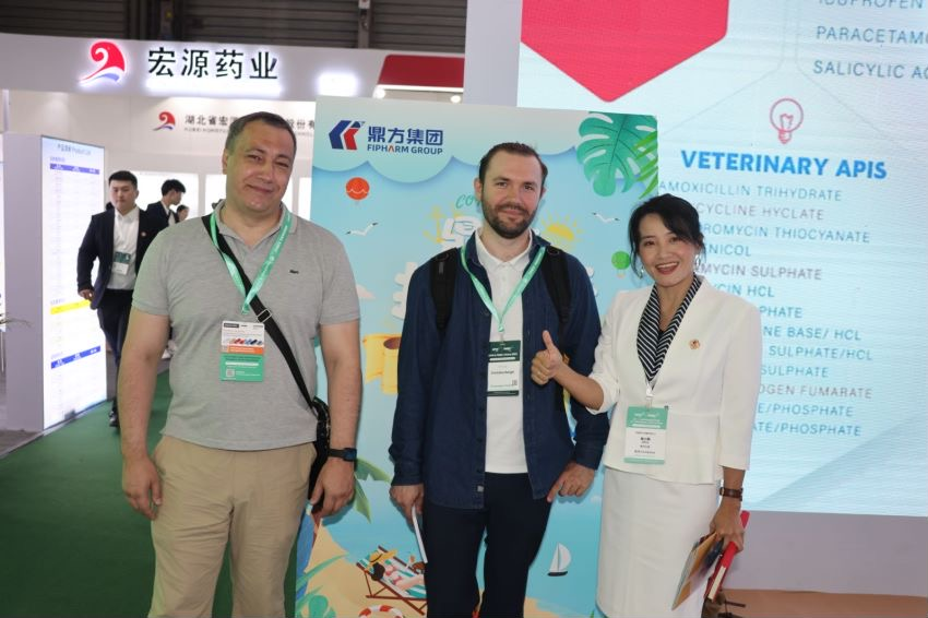 万利国际官网亮相上海CPHI