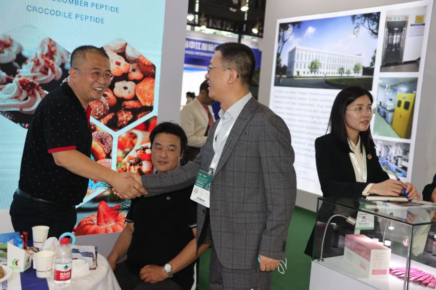 万利国际官网亮相上海CPHI