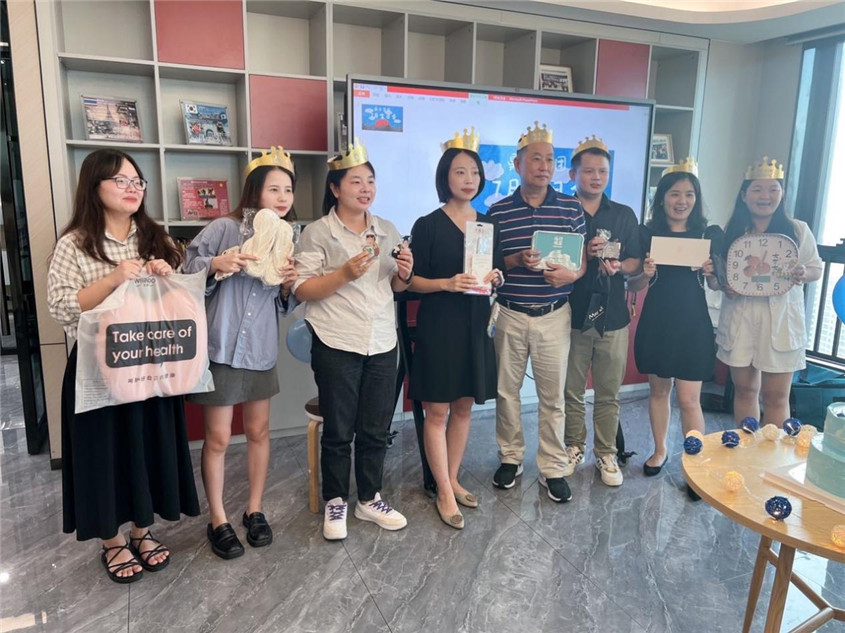 快乐之蓝，，，，，，，，最先绽放