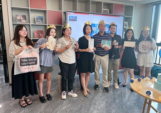 快乐之蓝，，，，，，，，最先绽放